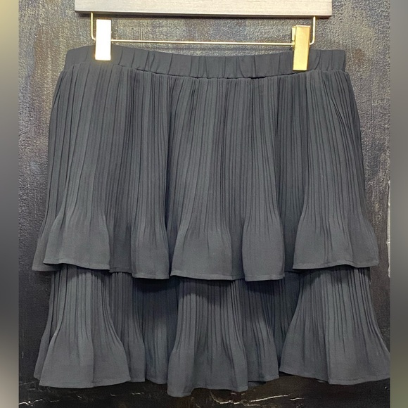 Worthington Dresses & Skirts - 🔥FINAL PRICE🔥 WORTHINGTON Petite flowy skirt